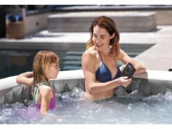 Intex Pure Spa Greywood Deluxe Opblaasbare Spa - 4 Persoons -EXIT TOYS Winkel 28442 inuse2 2020 300