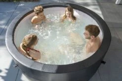 EXIT TOYS EXIT Leather Premium Opbouw Spa - 4-6 Persoons 20 EXIT TOYS EXIT Leather Premium Opbouw Spa - 4-6 Persoons -EXIT TOYS Winkel exit leather premium 6 opblaasbare spa sfeer tuin 3